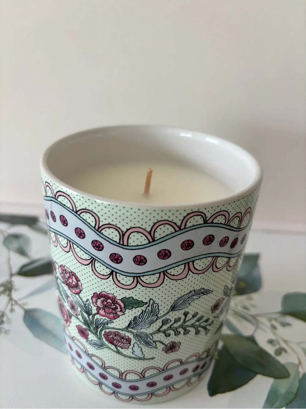 L’or de Serpahine La Roseraie No 27 Candle 17 oz Ceramic Lidded Vessel